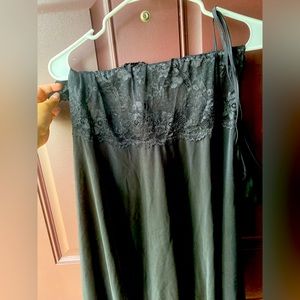 Plus (fit 2x, is 4x) lingerie sheer and black lace chemise with g string